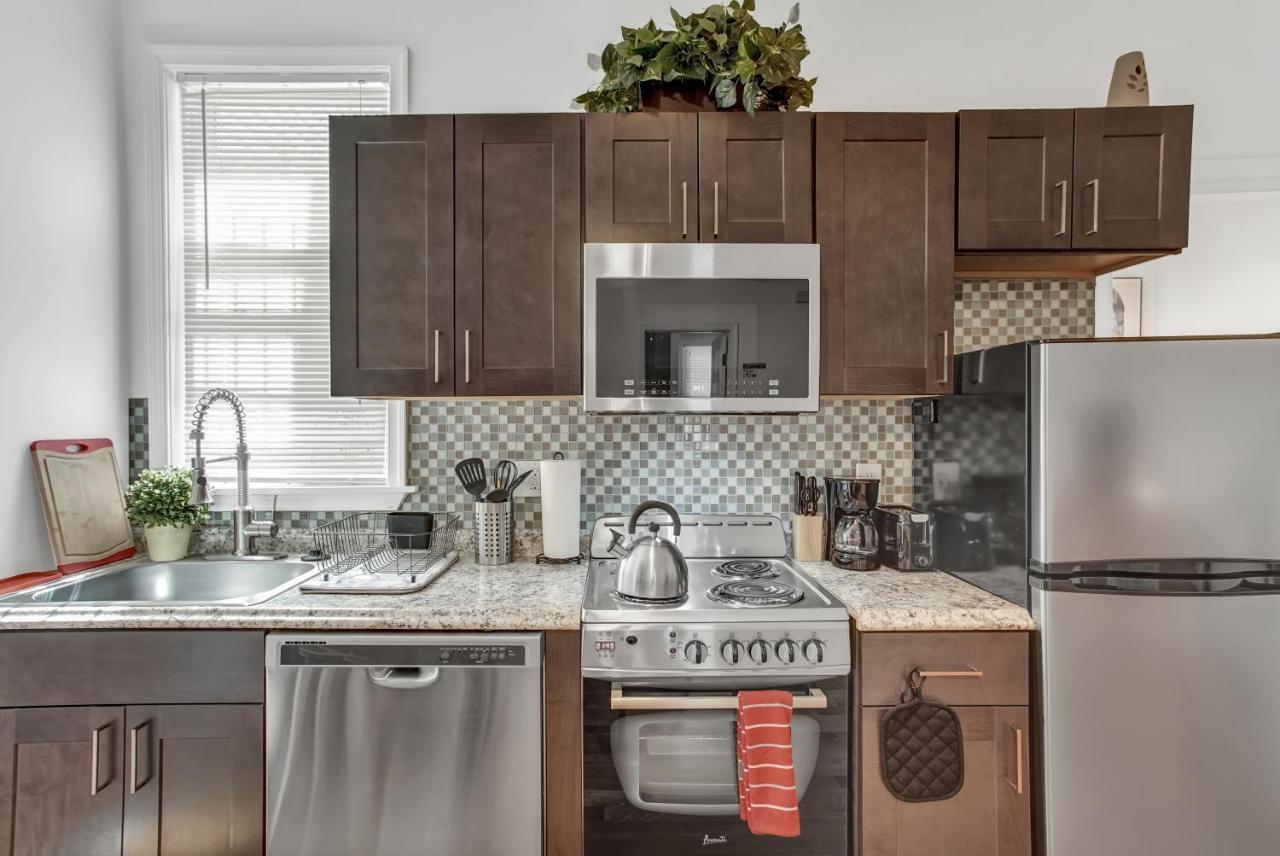 Modern Contemporary-style 2bd Apt By Act Apartment