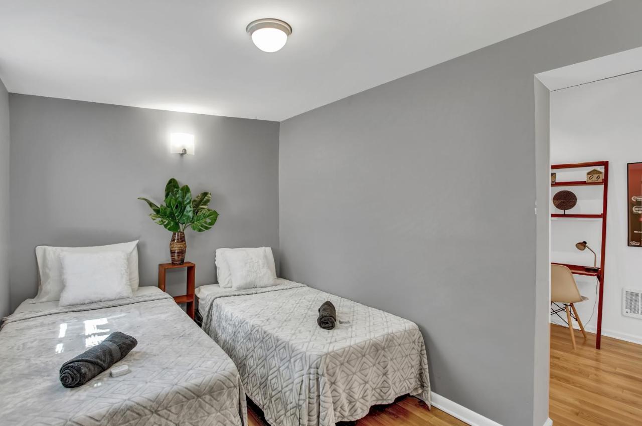 Apartment Modern Contemporary-style 2bd Apt By Act